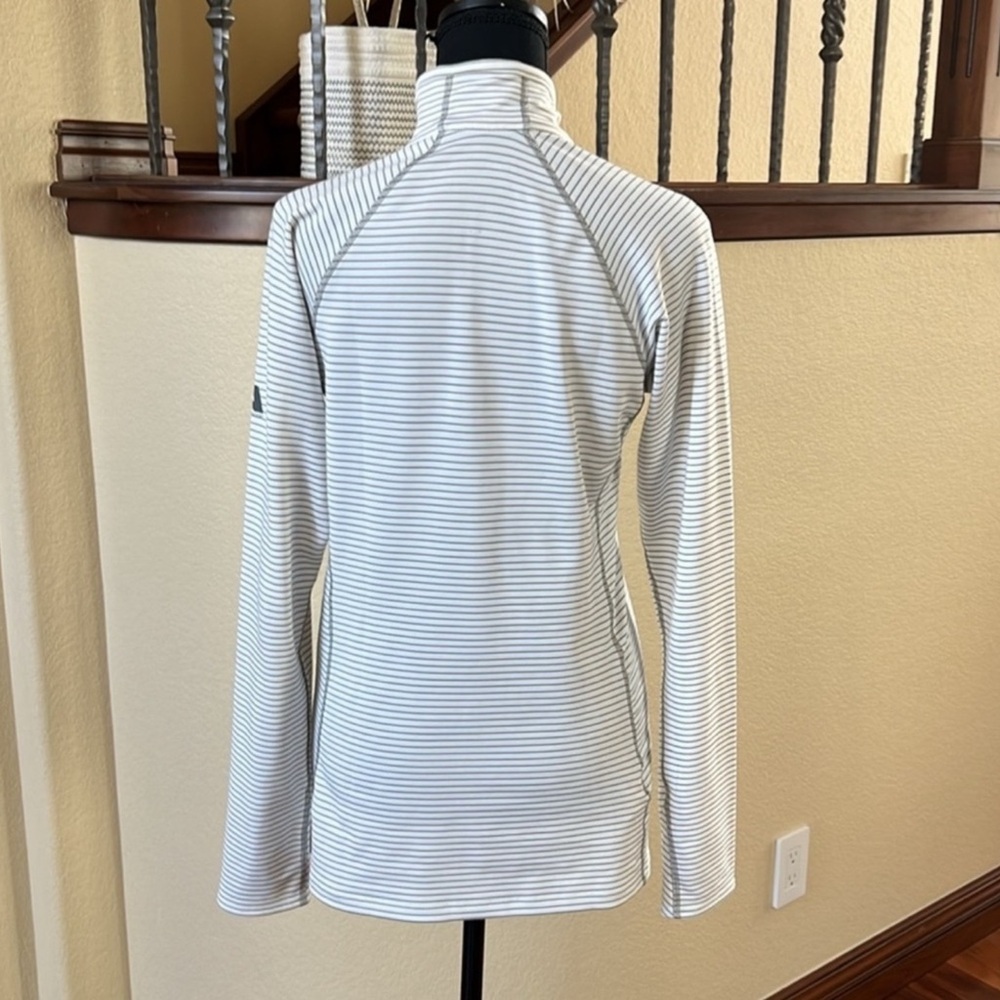 Eddie Bauer Top - Picture 5 of 8